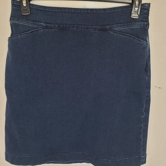 NWT Talbot's Blue Jean Stretchy Skirt Sz 8 - Picture 1 of 8